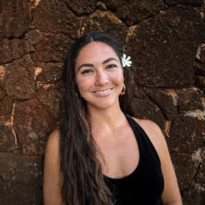 Meet your Posher, Holly